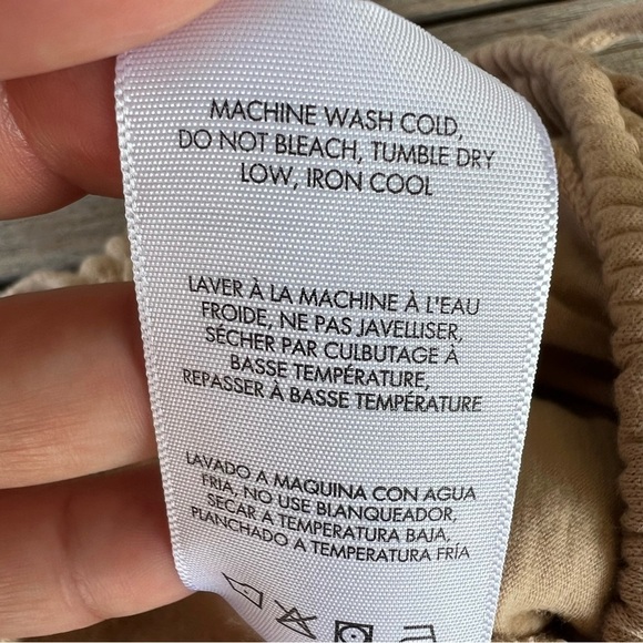 We Wore What Pull-On Sweat Lounge Shorts Tan Medium Rolled Hem Pockets GUC - Picture 11 of 11